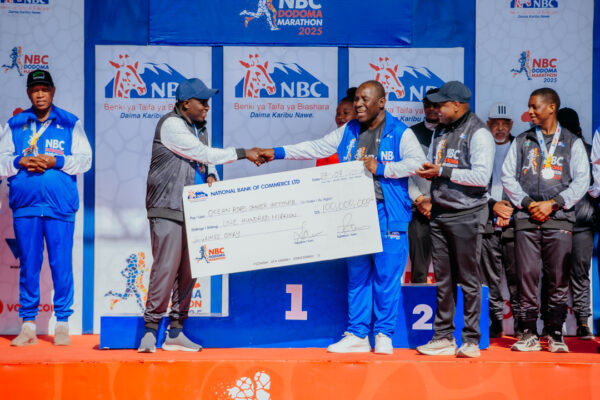 Dkt Biteko Awaongoza Washiriki 12,000 Mbio za NBC Dodoma Marathon, Mil 700 Zakusanywa Kuokoa Maisha ya Mama na Mtoto