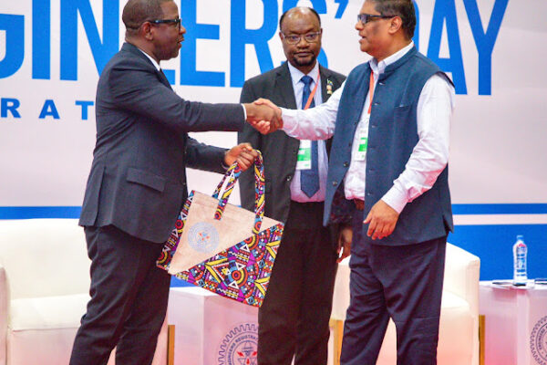 WAHANDISI WANAOKIUKA MAADILI KUCHUKULIWA HATUA: ULEGA