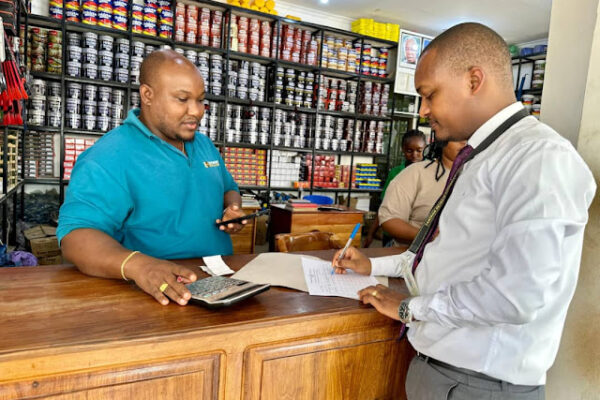 MENEJA WA TRA KILOMBERO AHIMIZA ULIPAJI KODI KWA HIARI