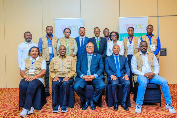 WAZIRI KOMBO AKUTANA NA MKUU WA MISHENI YA UANGALIZI WA UCHAGUZI YA UMOJA AFRIKA