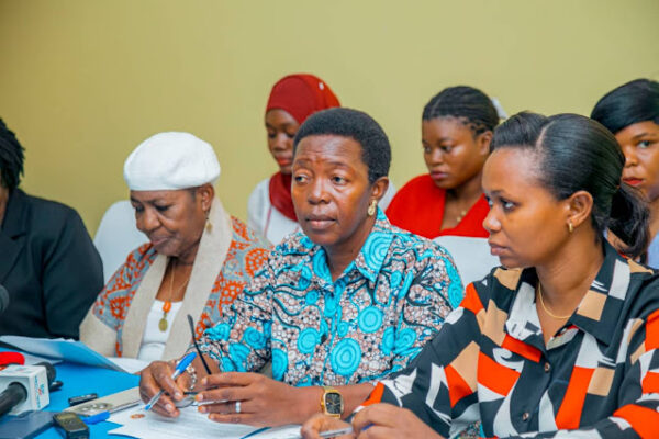 WANAWAKE WATOA WITO: SIASA ZA STAAHA NA HOJA ZIJENGE TAIFA