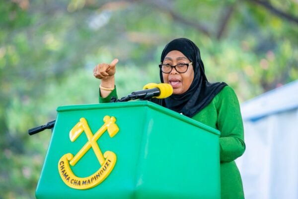 DK.SAMIA AHITIMISHA KAMPENI ZAKE ZANZIBAR AKITOA RAI WOTE WALIOJIANDIKISHA WAENDE KUPIGA KURA