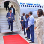 MAJALIWA AWASILI SHELISHELI KUMWAKILISHA RAIS DKT. SAMIA UAPISHO WA RAIS MTEULE DKT. PATRICK
