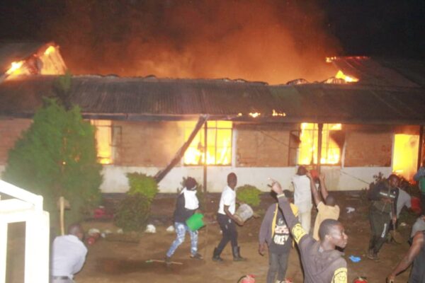Bweni Shule ya Sekondari Mkuu Rombo lateketea kwa moto